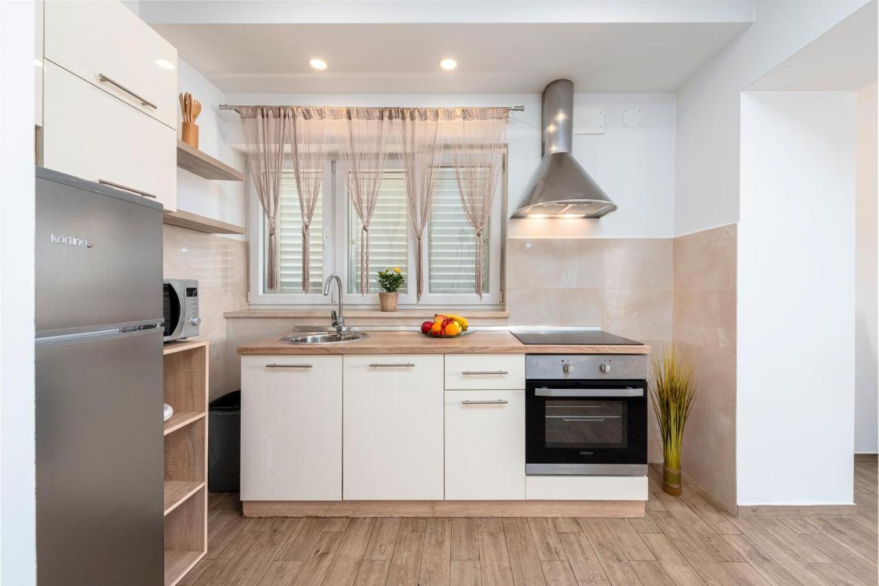 Charming Apartment Ines Ragusa Esterno foto