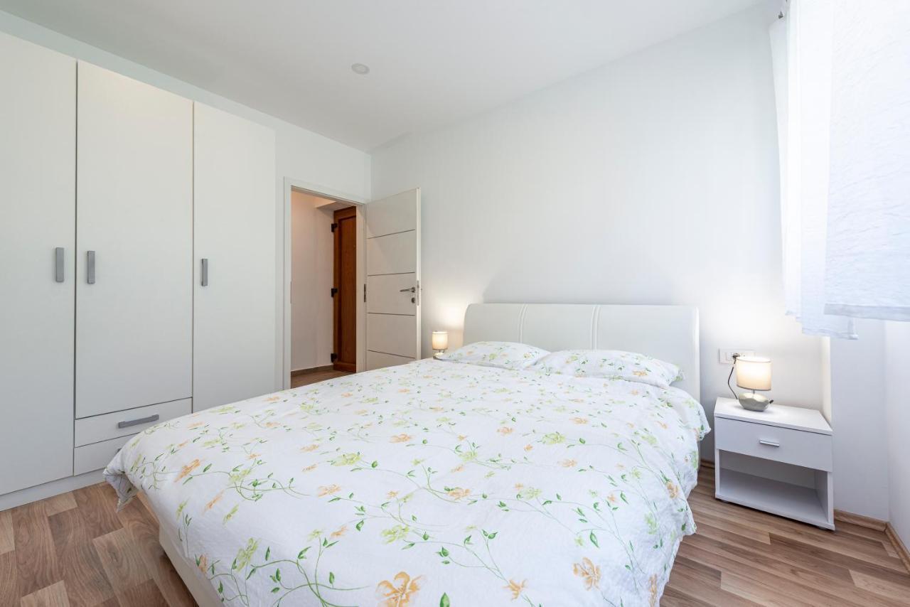 Charming Apartment Ines Ragusa Esterno foto