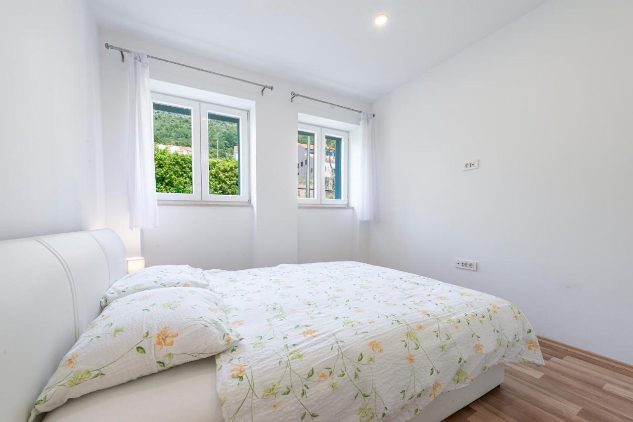 Charming Apartment Ines Ragusa Esterno foto